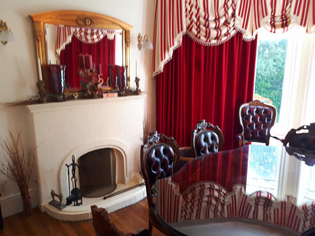 The Dell Dublin Bed & Breakfast Dun Laoghaire Ngoại thất bức ảnh