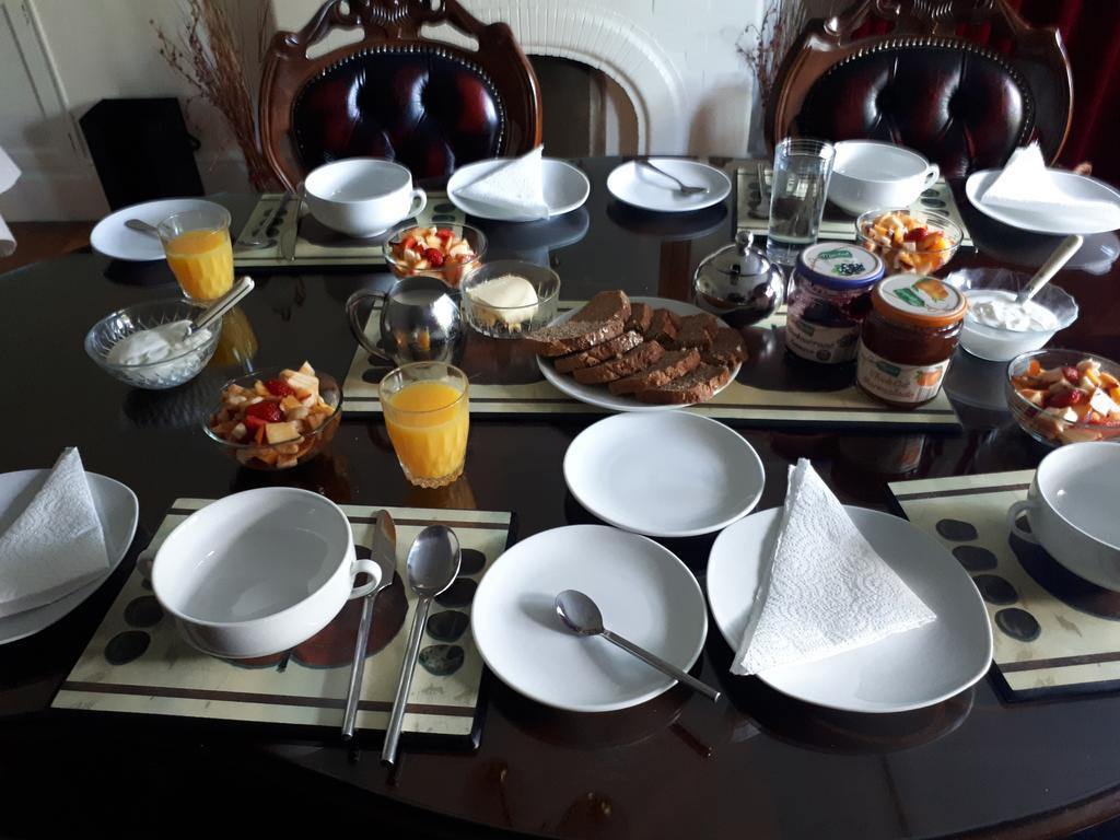 The Dell Dublin Bed & Breakfast Dun Laoghaire Ngoại thất bức ảnh