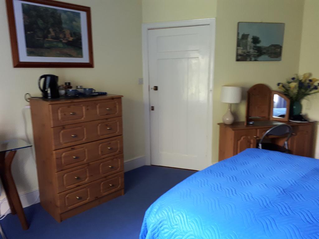 The Dell Dublin Bed & Breakfast Dun Laoghaire Ngoại thất bức ảnh